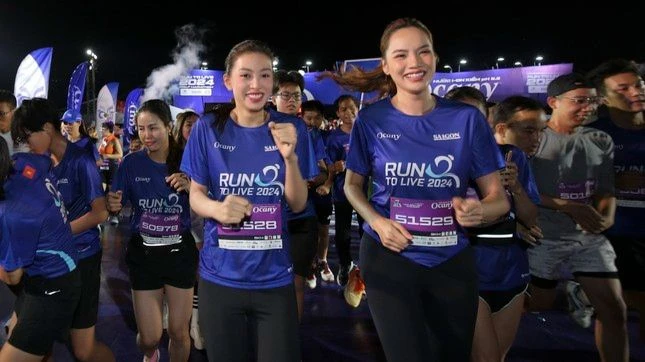 Các vận động viên tham gia Giải chạy bán marathon Run To Live 2024